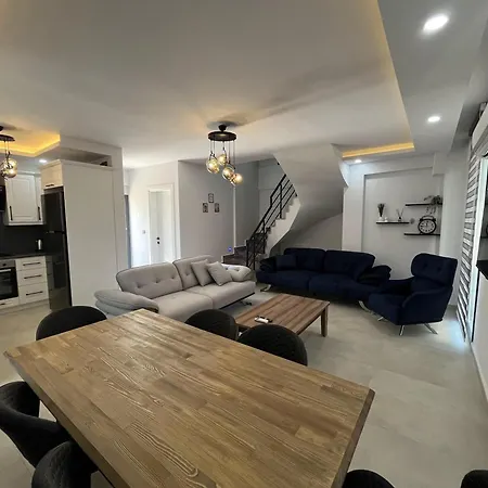 Villa Pachira *